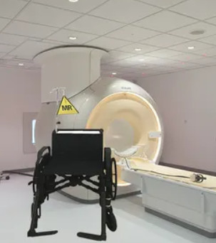 ویلچر تاشو پزشکی در اتاق دکتر Mri Ct