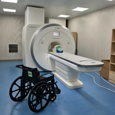 ویلچر MRI غیر مغناطیسی با ظرفیت وزنی 700 پوندی، طراحی تاشو و چرخ های لاستیکی غیر مغناطیسی برای حمل و نقل چاقی