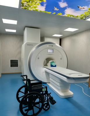 ویلچر غیر مغناطیسی با عرض صندلی 45 سانتی متری نقره ای بادوام سبک وزن برای تحرک ایمن MRI