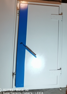 دفترچه راهنمای اتاقک درهای محافظ 2m X 1m Rf Emc